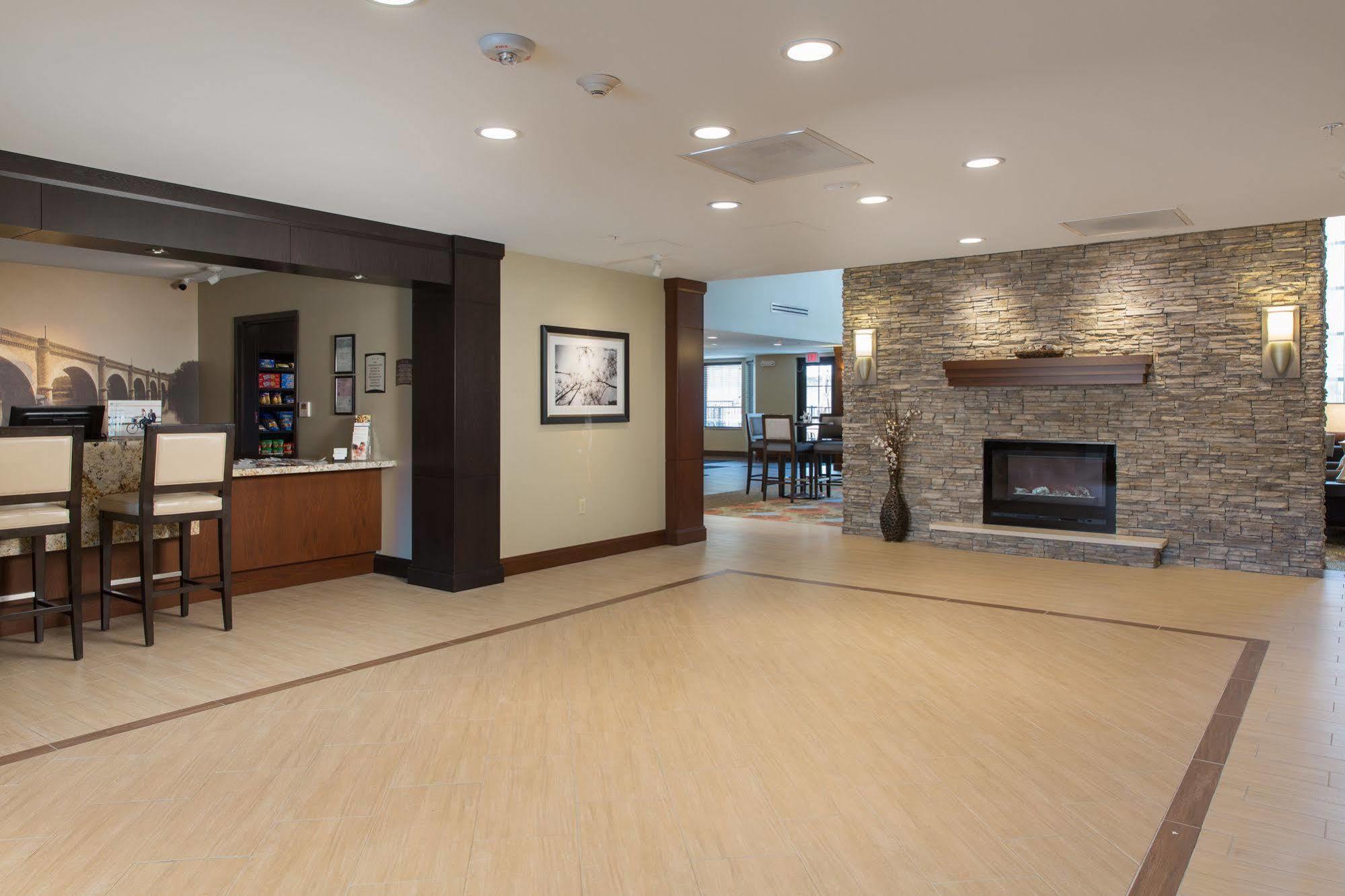 Staybridge Suites Corona South By Ihg Dış mekan fotoğraf