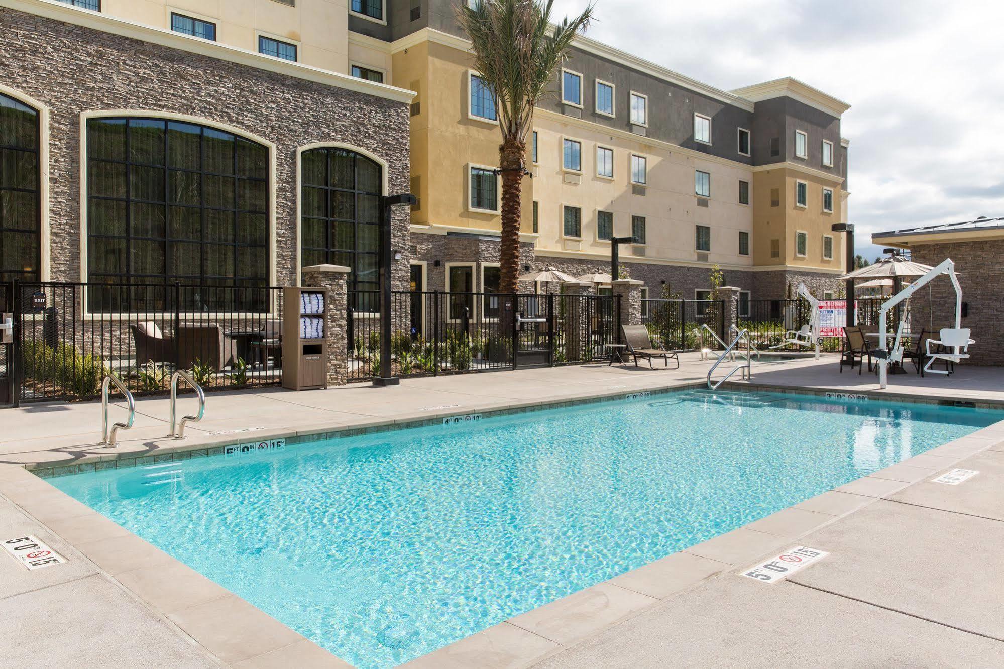 Staybridge Suites Corona South By Ihg Dış mekan fotoğraf